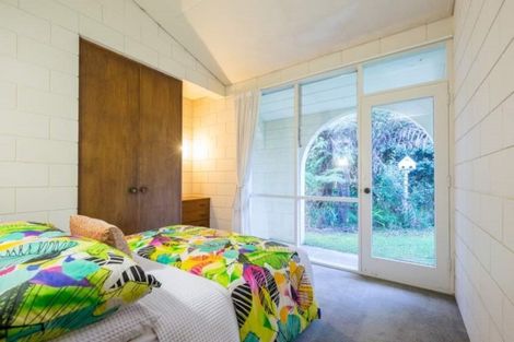 Photo of property in 70 Mayfair Crescent, Mairangi Bay, Auckland, 0630