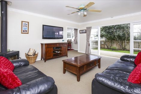 Photo of property in 29 Cobham Crescent, Kelston, Auckland, 0602