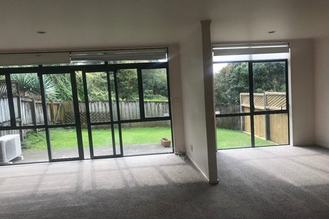 Photo of property in 8/61a Birkdale Road, Birkdale, Auckland, 0626