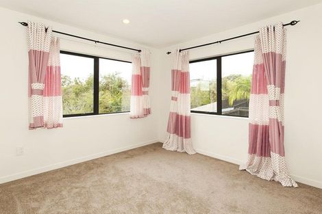 Photo of property in 17a Tainui Street, Torbay, Auckland, 0630