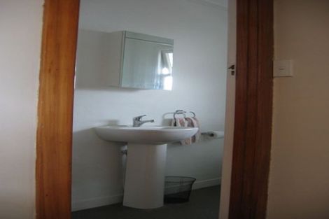 Photo of property in 16 Freyberg Street, Roslyn, Palmerston North, 4414