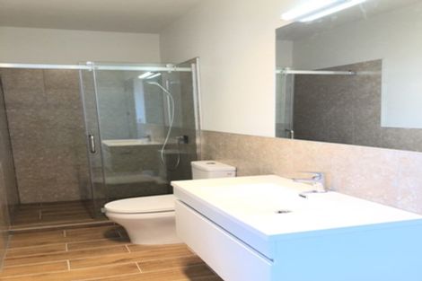 Photo of property in 19 Grove Way, Riverhead, 0820