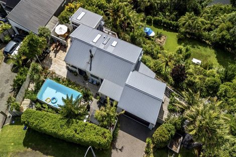 Photo of property in 7 Butlers Lane, Oakura, 4314