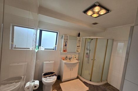 Photo of property in 4 Oratu Place, Manurewa, Auckland, 2102
