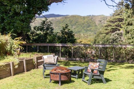 Photo of property in 35 Tennis Court Road, Raumati South, Paraparaumu, 5032