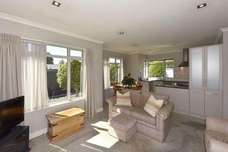 Photo of property in 1/414 Ilam Road, Bryndwr, Christchurch, 8052