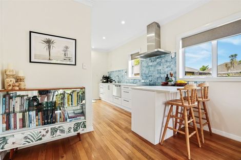 Photo of property in 6 Bard Street, Somerfield, Christchurch, 8024