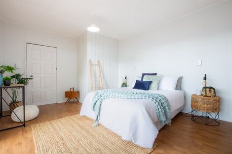 Photo of property in 5 Kotare Street, Waikanae, 5036