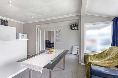 Photo of property in 32 Pendarves Street, New Plymouth, 4310