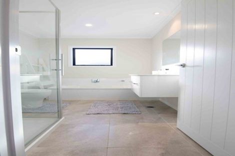 Photo of property in 33 Ridgedale Crescent, Flagstaff, Hamilton, 3210