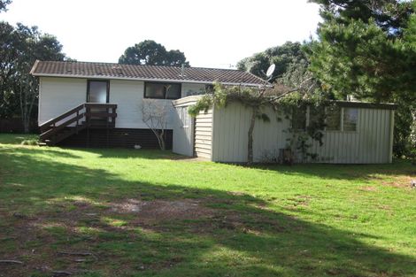 Photo of property in 17 Courtney Place, Pauanui, Hikuai, 3579