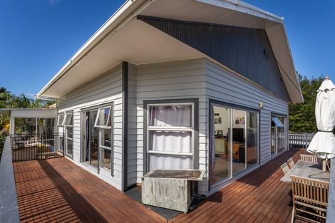 Photo of property in 24 Waikoukou Valley Road, Waimauku, 0812