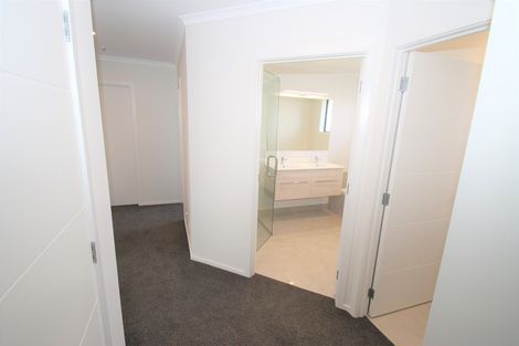 Photo of property in 35 Silver Springs Boulevard, Mosgiel, 9024