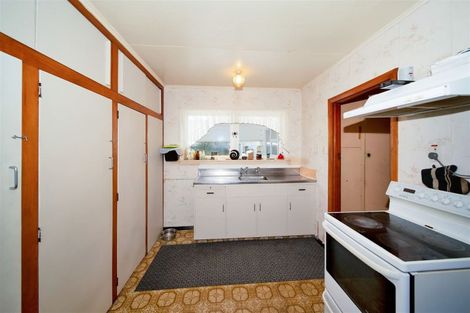 Photo of property in 39 Patu-kukupa Street, Manaia, 4612