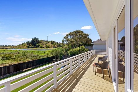 Photo of property in 11 Makora Road, Otaihanga, Paraparaumu, 5036