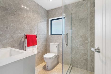 Photo of property in 8c Mahon Place, Papatoetoe, Auckland, 2025