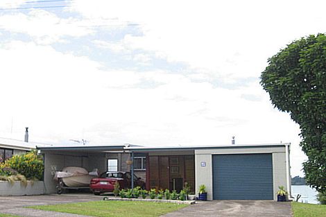 Photo of property in 28 Mcdonnell Street, Omokoroa, 3114