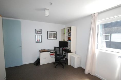 Photo of property in Montreaux Apartments, 9c/164 The Terrace, Wellington Central, Wellington, 6011