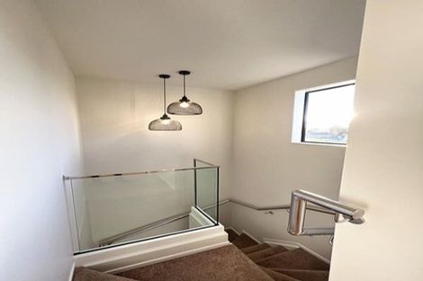 Photo of property in 27 Arahopu Place, Papakura, 2110