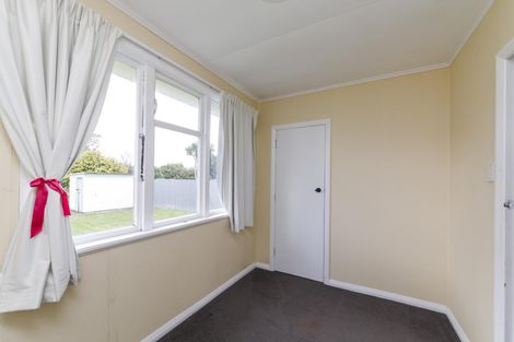 Photo of property in 6 Rochester Street, Awapuni, Palmerston North, 4412