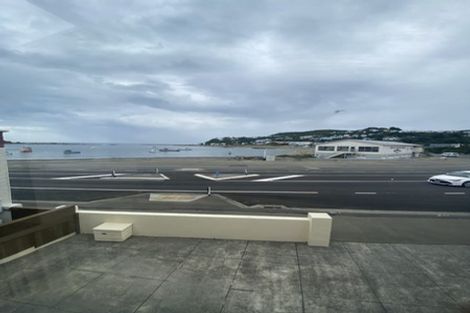 Photo of property in 230 The Esplanade, Island Bay, Wellington, 6023