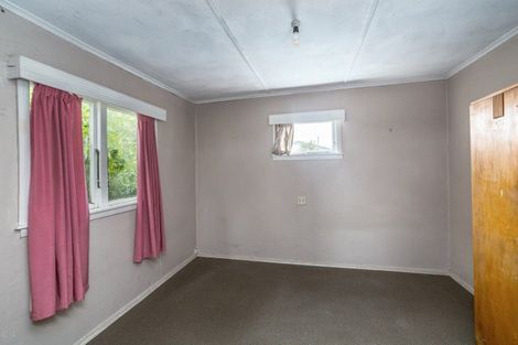 Photo of property in 1 Mckenzie Terrace, Carterton, 5713