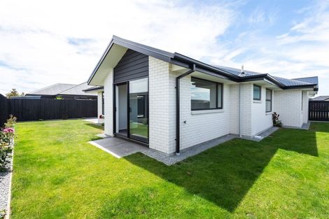 Photo of property in 9 Leader Street, Marshland, Christchurch, 8083