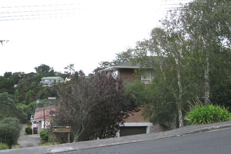 Photo of property in 5 Island Bay Road, Beach Haven, Auckland, 0626