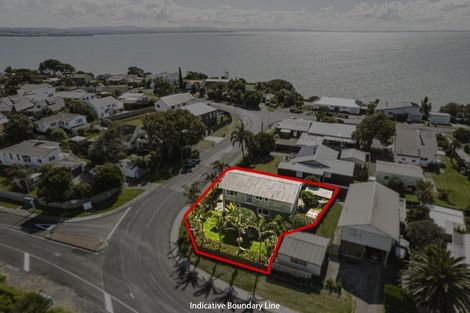 Photo of property in 3/3 Clarks Beach Road, Clarks Beach, 2122