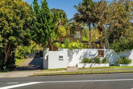 Photo of property in 2/236 Beach Road, Campbells Bay, Auckland, 0630