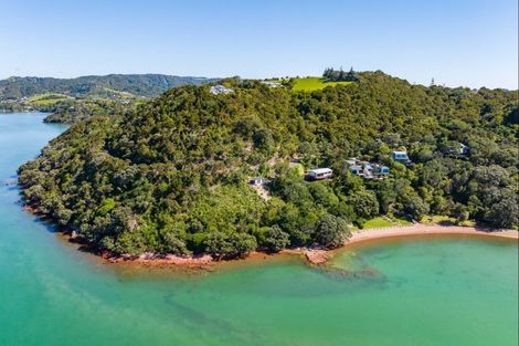 Photo of property in 170 Manganese Point Road, Tamaterau, Whangarei, 0174