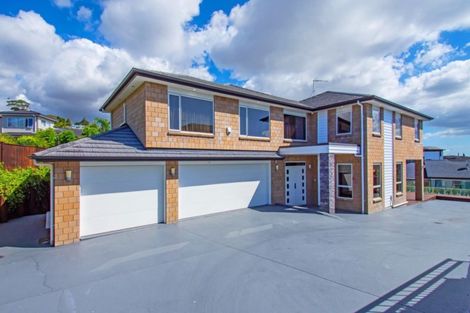 Photo of property in 15 Bejoy Rise, East Tamaki Heights, Auckland, 2016
