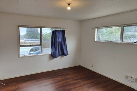 Photo of property in 15 Bundena Place, Clendon Park, Auckland, 2103