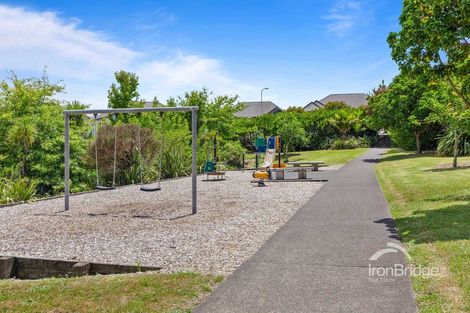 Photo of property in 97 Fields Parade, Oteha, Auckland, 0632