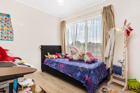 Photo of property in 6 Crail Court, Totara Heights, Auckland, 2105