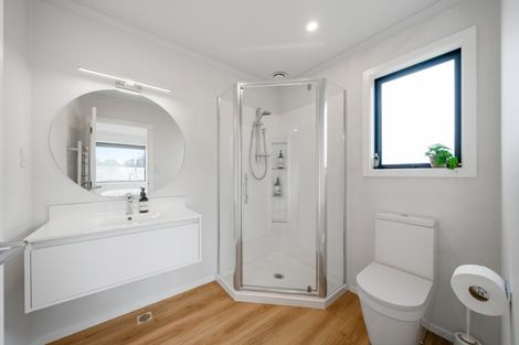 Photo of property in 17 Reakes Crescent, Wallaceville, Upper Hutt, 5018