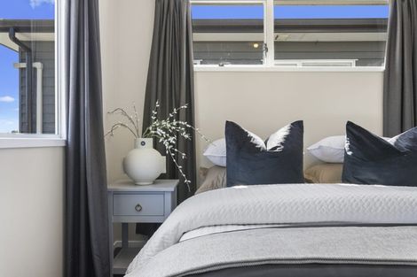 Photo of property in 20 Virgo Place, Glen Eden, Auckland, 0602