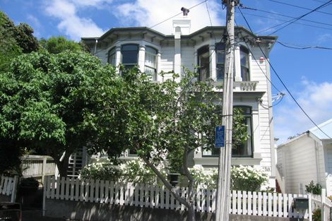Photo of property in 140 Elizabeth Street, Mount Victoria, Wellington, 6011