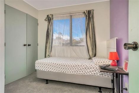 Photo of property in 8 Tane Street, New Lynn, Auckland, 0600