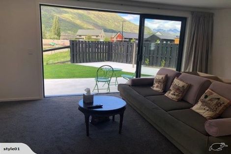 Photo of property in 6 Bathans Lane, Lake Hayes, Queenstown, 9304