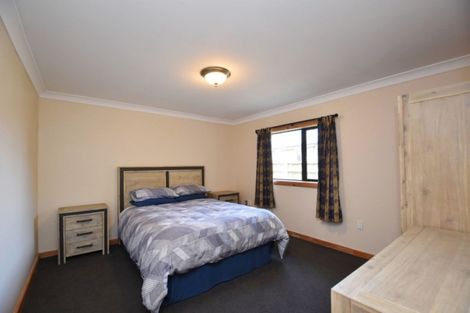 Photo of property in 2 Allan Street, Otatara, Invercargill, 9879