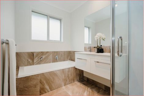 Photo of property in 10 Karearea Drive, Coastlands, Whakatane, 3120