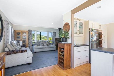 Photo of property in 7 John Witton Drive, Crofton Downs, Wellington, 6035