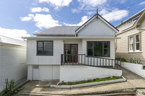 Photo of property in 62 Herald Street, Berhampore, Wellington, 6023