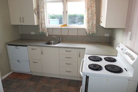 Photo of property in 27 Roore Street, Foxton Beach, Foxton, 4815