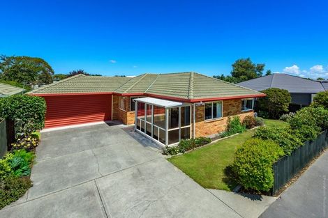Photo of property in 7b Ronald George Place, Parklands, Christchurch, 8083