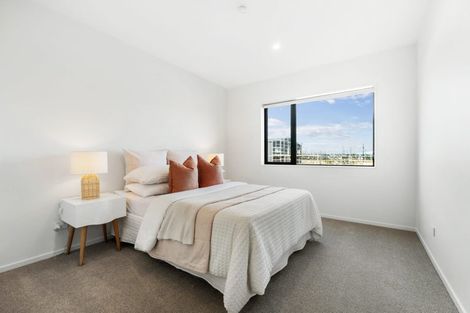 Photo of property in 170 Park Estate Road, Rosehill, Papakura, 2113