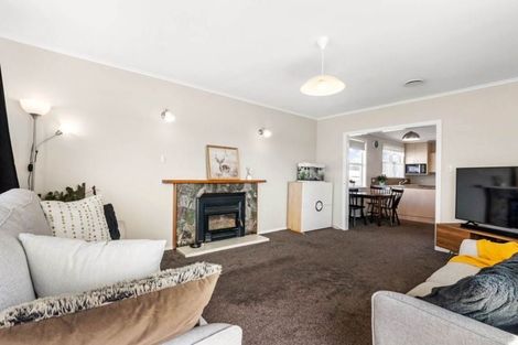 Photo of property in 87 Awaroa Road, Sunnyvale, Auckland, 0612