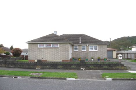 Photo of property in 24 Barton Grove, Naenae, Lower Hutt, 5011