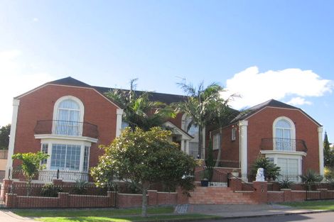 Photo of property in 6 Santa Cruz Drive, Shamrock Park, Auckland, 2016
